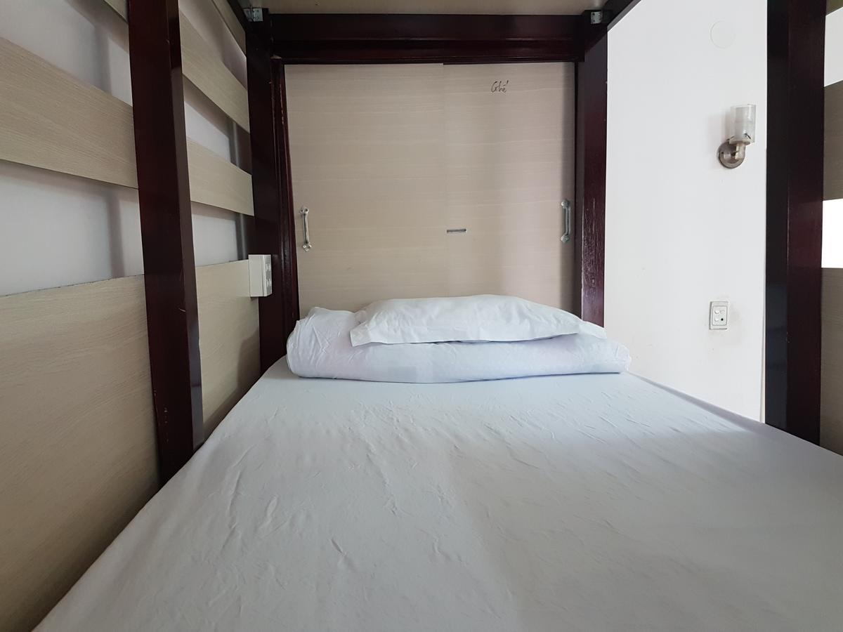 Happy Hostel Vn (Adults Only) Ho-Chi-Minh-Stadt Exterior foto